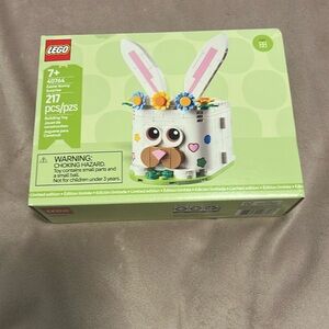 LEGO Springtime Bunny Set with Flowers